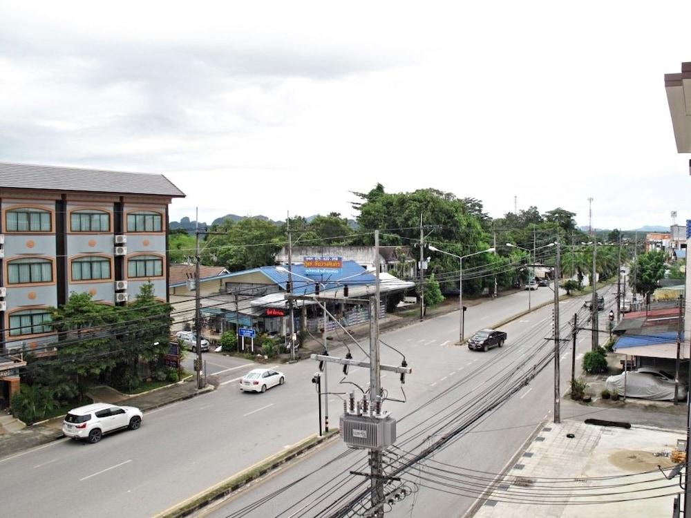 Well Timed Hotel Krabi town Exterior foto